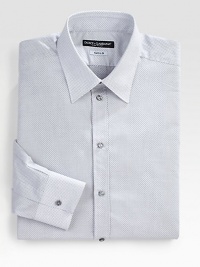An impeccable pindot pattern woven with superior Italian cotton.Button-frontPoint collarCottonMachine washMade in Italy An impeccable pindot pattern woven with superior Italian cotton.Button-frontPoint collarCottonMachine washMade in Italy