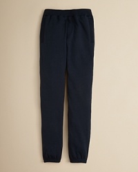 Complete comfort and cool style from Volcom, the Chilax pant keeps it chill in soft fleece with asymmetrical back seams. Complete comfort and cool style from Volcom, the Chilax pant keeps it chill in soft fleece with asymmetrical back seams.