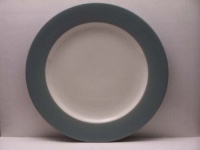 Noritake Colorwave Green Rim Round Platter Noritake Colorwave Green Rim Round Platter