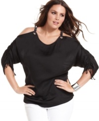 For a sexy look, fasten MICHAEL Michael Kors' cold-shoulder plus size top and skinny jeans! For a sexy look, fasten MICHAEL Michael Kors' cold-shoulder plus size top and skinny jeans!