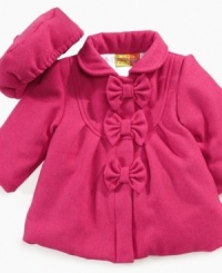 Reduce the cold, amp up the cuteness with this classic Penelope Mack winter coat and hat set. Reduce the cold, amp up the cuteness with this classic Penelope Mack winter coat and hat set.