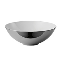 This classic design from Rosenthal now features a new series of graphics which follow the contours of each item and contrast between matte and glossy metallic surfaces, thus emphasizing its shape. This classic design from Rosenthal now features a new series of graphics which follow the contours of each item and contrast between matte and glossy metallic surfaces, thus emphasizing its shape.