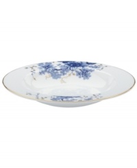 Like a traditional Toile pattern, the elegant blooms that grace the Lenox Garden Grove rim soup bowl render any setting timeless. Gold leaf accents and luxurious banding contrast classic bone china with of-the-moment style. Like a traditional Toile pattern, the elegant blooms that grace the Lenox Garden Grove rim soup bowl render any setting timeless. Gold leaf accents and luxurious banding contrast classic bone china with of-the-moment style.