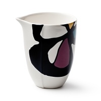Borrowing form from nature, Pebblestone pieces are metaphorically contoured and highly glossed in straightforward colors. The silhouette, a DVF signature, makes tables shine. Create interesting contrasts or pair with perfect matches. Borrowing form from nature, Pebblestone pieces are metaphorically contoured and highly glossed in straightforward colors. The silhouette, a DVF signature, makes tables shine. Create interesting contrasts or pair with perfect matches.