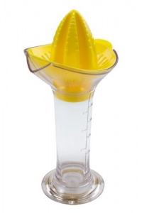New Metro Design JuiceLab, Manual-Style Citrus Juicer, Yellow New Metro Design JuiceLab, Manual-Style Citrus Juicer, Yellow