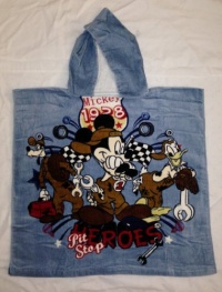 Disney Hooded Poncho Bath Towel (Mickey Mouse) Disney Hooded Poncho Bath Towel (Mickey Mouse)