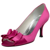 Stuart Weitzman Women's Gigiritz Pump Stuart Weitzman Women's Gigiritz Pump