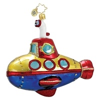 A whimsical, boldly colored submarine glass holiday ornament. A whimsical, boldly colored submarine glass holiday ornament.