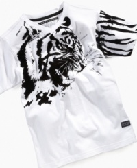 Your little tiger will rule the playground in this essential graphic tee from Sean John. Your little tiger will rule the playground in this essential graphic tee from Sean John.
