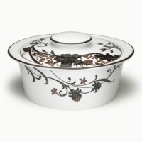 Mikasa Cocoa Blossom Round Casserole with Lid Mikasa Cocoa Blossom Round Casserole with Lid