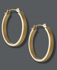 Shape up. The unique square-edge design of these traditional hoop earrings make them an instant must-have for your jewelry collection. Crafted in polished 18k gold. Approximate diameter: 5/8 inch.