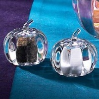 Godinger PUMPKIN CRYSTAL SALT PEPPERS Godinger PUMPKIN CRYSTAL SALT PEPPERS
