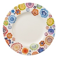 Bright, cheerful blooms traverse this premium bone-china plate from Villeroy & Boch. Mix it and match it with other pieces in the collection for endless creative combinations. Bright, cheerful blooms traverse this premium bone-china plate from Villeroy & Boch. Mix it and match it with other pieces in the collection for endless creative combinations.