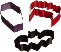 Wilton 3-Piece Vampire Metal Cookie Cutter Set Wilton 3-Piece Vampire Metal Cookie Cutter Set