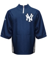Be prepared for extra innings! This New York Yankees MLB convertible jacket from Majestic is a fan's best kept secret to staying comfortable in any weather. Be prepared for extra innings! This New York Yankees MLB convertible jacket from Majestic is a fan's best kept secret to staying comfortable in any weather.