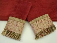 Sherry Kline Swirl Paisley Red 3-piece Decorative Towel Set Sherry Kline Swirl Paisley Red 3-piece Decorative Towel Set