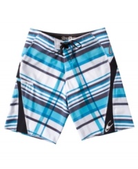 Go all out with these moody graphic board shorts from O'Neill. Go all out with these moody graphic board shorts from O'Neill.