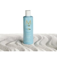 Moroccanoil Moisture Repair Shampoo, 8.5-Ounce Bottle Moroccanoil Moisture Repair Shampoo, 8.5-Ounce Bottle