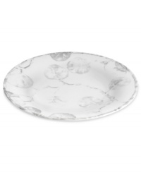 Michael Aram branches out from his renowned metal collection with the Botanical Leaf tidbit plate. Simple foliage rooted in fine Limoges porcelain brings a lightness and ease to modern tables in shades of gray.