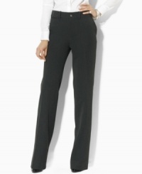 Lauren Ralph Lauren's classic-fitting petite dress pant exudes tailored sophistication in sleek stretch twill. Lauren Ralph Lauren's classic-fitting petite dress pant exudes tailored sophistication in sleek stretch twill.