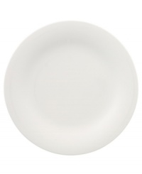 Fresh modern from Villeroy & Boch dinnerware. The dishes in this set are sheer white china in a clean round shape that inspires simply harmonious dining. A soft fluidity and radiant glaze give these dinner plates quiet elegance and lasting appeal. Fresh modern from Villeroy & Boch dinnerware. The dishes in this set are sheer white china in a clean round shape that inspires simply harmonious dining. A soft fluidity and radiant glaze give these dinner plates quiet elegance and lasting appeal.