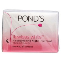 Pond's Flawless White Brightening Night Treatment Cream 50g. Pond's Flawless White Brightening Night Treatment Cream 50g.