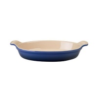 Le Creuset Heritage Stoneware 24-Ounce Oval Au Gratin Dish, Cobalt Le Creuset Heritage Stoneware 24-Ounce Oval Au Gratin Dish, Cobalt