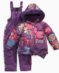 Your little angel can comfortably make snow angels to her hearts delight in this Hawke & Co. snowsuit, jacket and hat set. Your little angel can comfortably make snow angels to her hearts delight in this Hawke & Co. snowsuit, jacket and hat set.