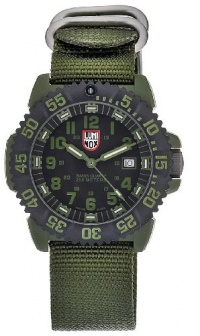 Luminox Men's 3042 Quartz Black Dial Interchangeable Band Watch Luminox Men's 3042 Quartz Black Dial Interchangeable Band Watch