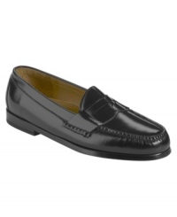 Classic penny loafers for men. This seminal pair of men's dress shoes is constructed here of fine hand-antiqued brushoff leather and hand-sewn for a long-lasting design. Classic penny loafers for men. This seminal pair of men's dress shoes is constructed here of fine hand-antiqued brushoff leather and hand-sewn for a long-lasting design.