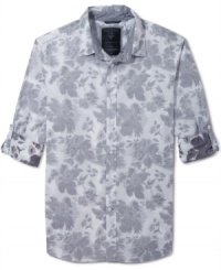 Roll up them sleeves, you're about to get down with serious style in this floral print shirt by Guess. Roll up them sleeves, you're about to get down with serious style in this floral print shirt by Guess.
