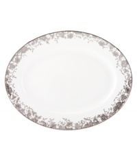 Fashion a stunning table in French Lace dinnerware. Platinum trim and an intricate floral pattern plucked right off the runway adorn this elegant, easy-clean oval platter from Marchesa by Lenox.