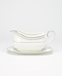 This versatile and stylish gravy boat with tray will coordinate perfectly with a variety of table linens and flatware. An ornate scroll motif trimmed in platinum adds a sophisticated sensibility to your tabletop.