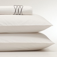 Unmatched opulence from this percale sheeting. Features a diamond pearl edge. Unmatched opulence from this percale sheeting. Features a diamond pearl edge.