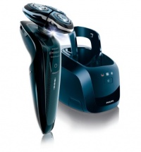 Philips Norelco 1250X/42 SensoTouch 3D Electric Razor with Jet Clean System Philips Norelco 1250X/42 SensoTouch 3D Electric Razor with Jet Clean System