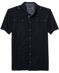 Keep it simple and streamlined. This Retrofit shirt is the strong, silent type. Keep it simple and streamlined. This Retrofit shirt is the strong, silent type.