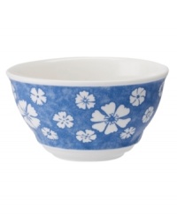 Vintage charm meets modern durability in the Farmhouse Touch rice bowl, featuring fresh white blooms on cornflower-blue porcelain from Villeroy & Boch. Vintage charm meets modern durability in the Farmhouse Touch rice bowl, featuring fresh white blooms on cornflower-blue porcelain from Villeroy & Boch.