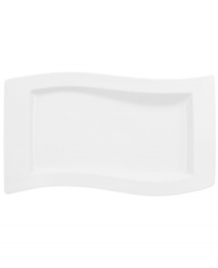 Explore new shapes for your table with the innovative New Wave serving platter, featuring unique, fluid curves in premium Villeroy & Boch porcelain. Explore new shapes for your table with the innovative New Wave serving platter, featuring unique, fluid curves in premium Villeroy & Boch porcelain.