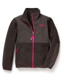 The Denali jacket has a timeless sporty style, bringing surprising warmth and comfort to your little gal's look. The Denali jacket has a timeless sporty style, bringing surprising warmth and comfort to your little gal's look.