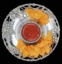 Arthur Court Grape 14-Inch Round Chip and Dip Tray Arthur Court Grape 14-Inch Round Chip and Dip Tray