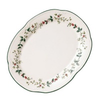 Pfaltzgraff Winterberry Sculpted Oval Platter Pfaltzgraff Winterberry Sculpted Oval Platter