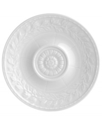This unique pattern is inspired by the architecture of the famous Louvre Museum in Paris and made of exquisite Limoges porcelain. This unique pattern is inspired by the architecture of the famous Louvre Museum in Paris and made of exquisite Limoges porcelain.