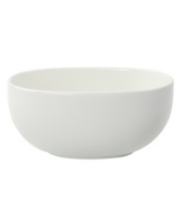 This graceful small serving bowl is a versatile piece for large individual courses or smaller spreads. Customize your own table arrangement with other pieces from the sleek Urban Nature collection from Villeroy & Boch. This graceful small serving bowl is a versatile piece for large individual courses or smaller spreads. Customize your own table arrangement with other pieces from the sleek Urban Nature collection from Villeroy & Boch.