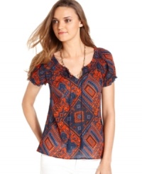 A pretty print and a peasant silhouette makes this top from Lucky Brand Jeans a bright addition to your wardrobe. Dress up with some long layering necklace for instant panache. A pretty print and a peasant silhouette makes this top from Lucky Brand Jeans a bright addition to your wardrobe. Dress up with some long layering necklace for instant panache.