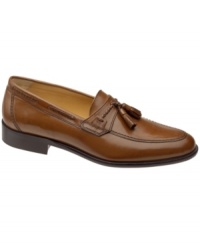 Dress to impress in this pair of men's dress shoes. These smooth tassel loafers for men put the polish back into your work week wardrobe. Dress to impress in this pair of men's dress shoes. These smooth tassel loafers for men put the polish back into your work week wardrobe.