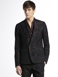 Night floral print dandy jacket with flower jacquard lining and velvet detail under the collar.Two-button double breastedSingle chest, front flap pocketsDouble back ventsAbout 27.6 long67% cotton/33% polyesterDry cleanMade in Italy Night floral print dandy jacket with flower jacquard lining and velvet detail under the collar.Two-button double breastedSingle chest, front flap pocketsDouble back ventsAbout 27.6 long67% cotton/33% polyesterDry cleanMade in Italy