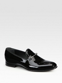 Black patent leather moccasin with silver finished horsebit detail.Leather soleMade in Italy Black patent leather moccasin with silver finished horsebit detail.Leather soleMade in Italy