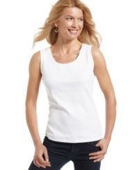 Karen Scott's tank top is an essential piece - try it with cardigans, blazers or just wear it with jeans! Karen Scott's tank top is an essential piece - try it with cardigans, blazers or just wear it with jeans!