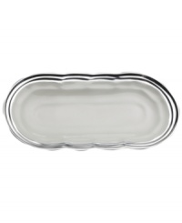 Gently scalloped edges are carved of metal and enamel, creating serveware that embodies graceful elegance. This charming bread tray complements both Italian and French Countryside dinnerware from Mikasa. Gently scalloped edges are carved of metal and enamel, creating serveware that embodies graceful elegance. This charming bread tray complements both Italian and French Countryside dinnerware from Mikasa.