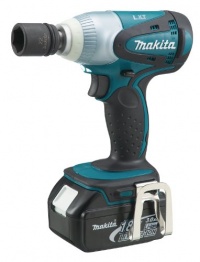 Makita BTW251 18-Volt 1/2-Inch LXT Lithium-Ion Cordless Impact Wrench Kit Makita BTW251 18-Volt 1/2-Inch LXT Lithium-Ion Cordless Impact Wrench Kit